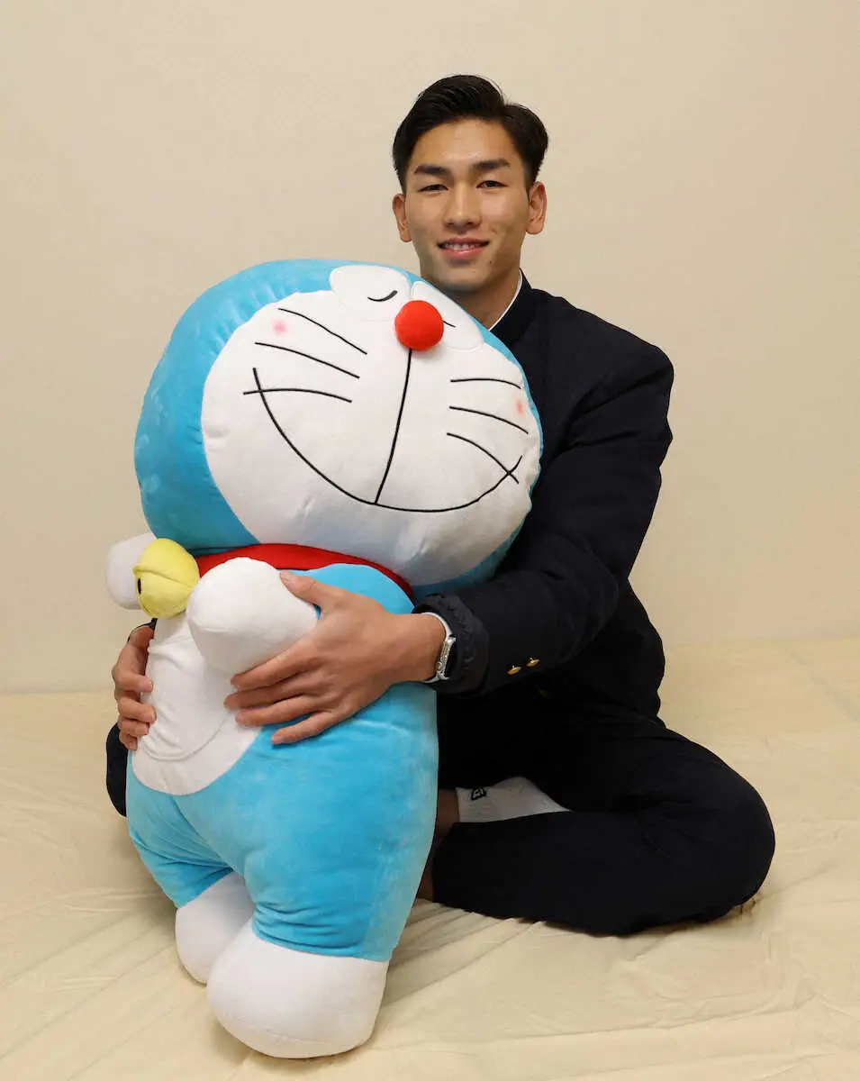 【画像・写真】プロ野球新人入寮　持参する選手続出の品にネット大注目「なんで」「所持率に驚いてる」「かわいい」