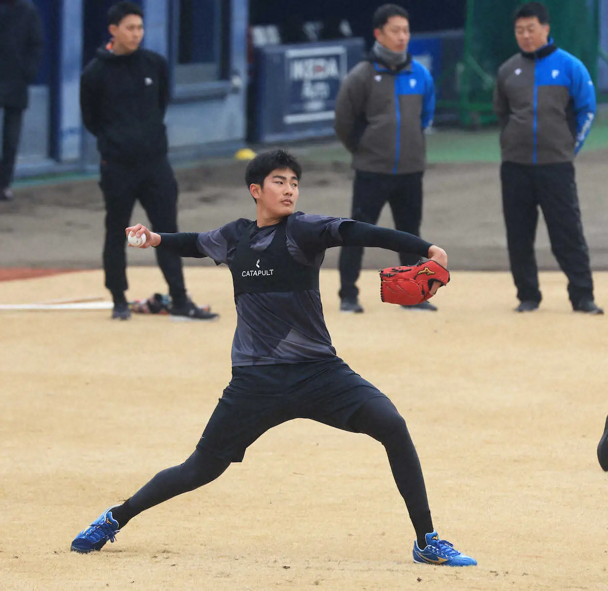 【画像・写真】日本ハムのドラ4・清水大　“釣り二ケーション”で伊藤大海に弟子入り志願