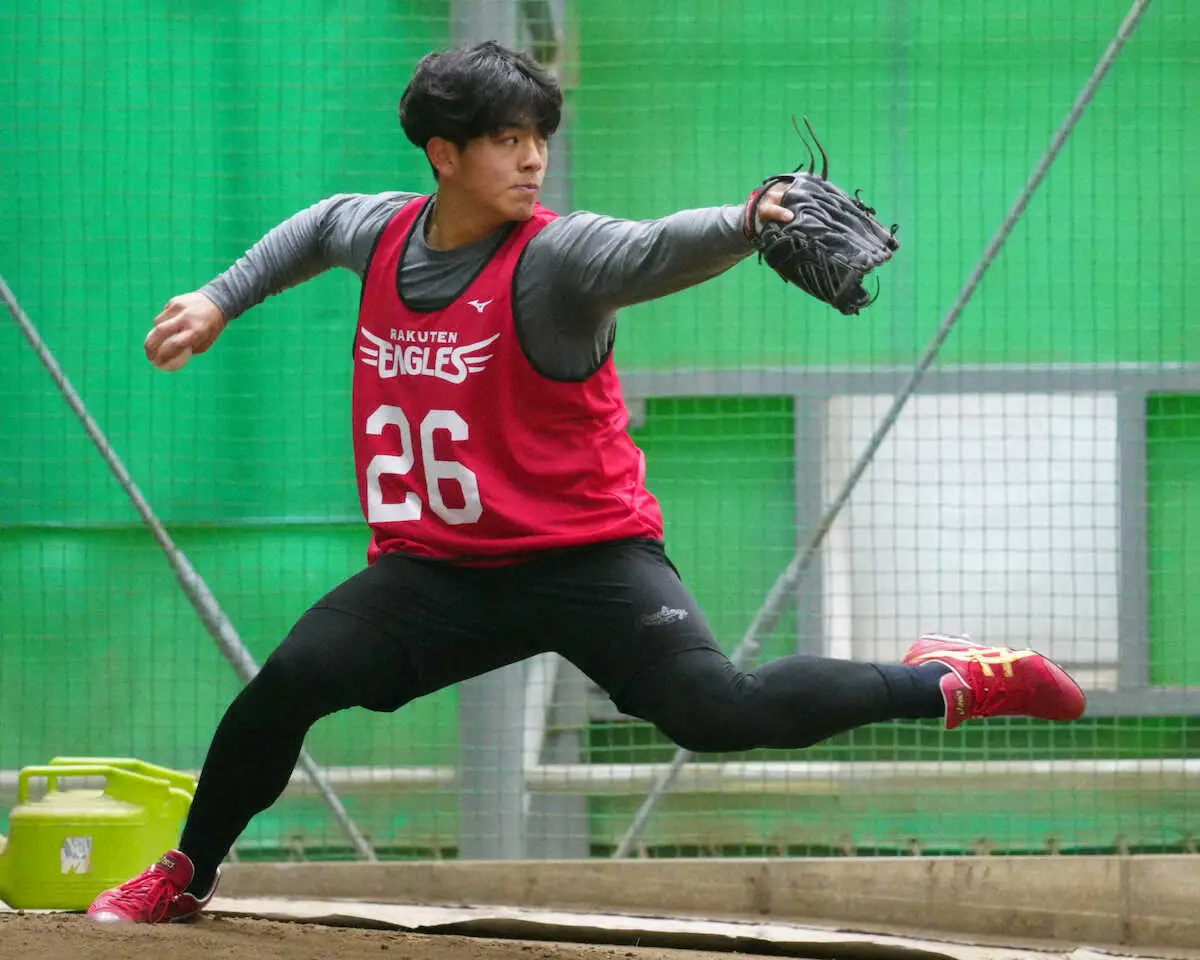 【画像・写真】楽天ドラ3・中込　新人一番乗りでブルペン入り30球「気持ち良く投げられた」