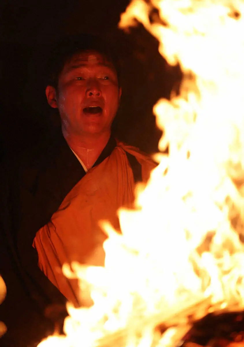 【画像・写真】広島・新井監督絶叫「広島優勝、心願成就」21回目の護摩行で完全燃焼V誓った！