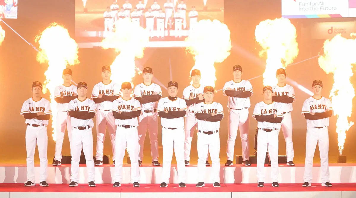 【画像・写真】巨人2022年ドラフト組が仲良し座談会　凄いと思った巨人選手に浅野が“解説”「椅子が…」