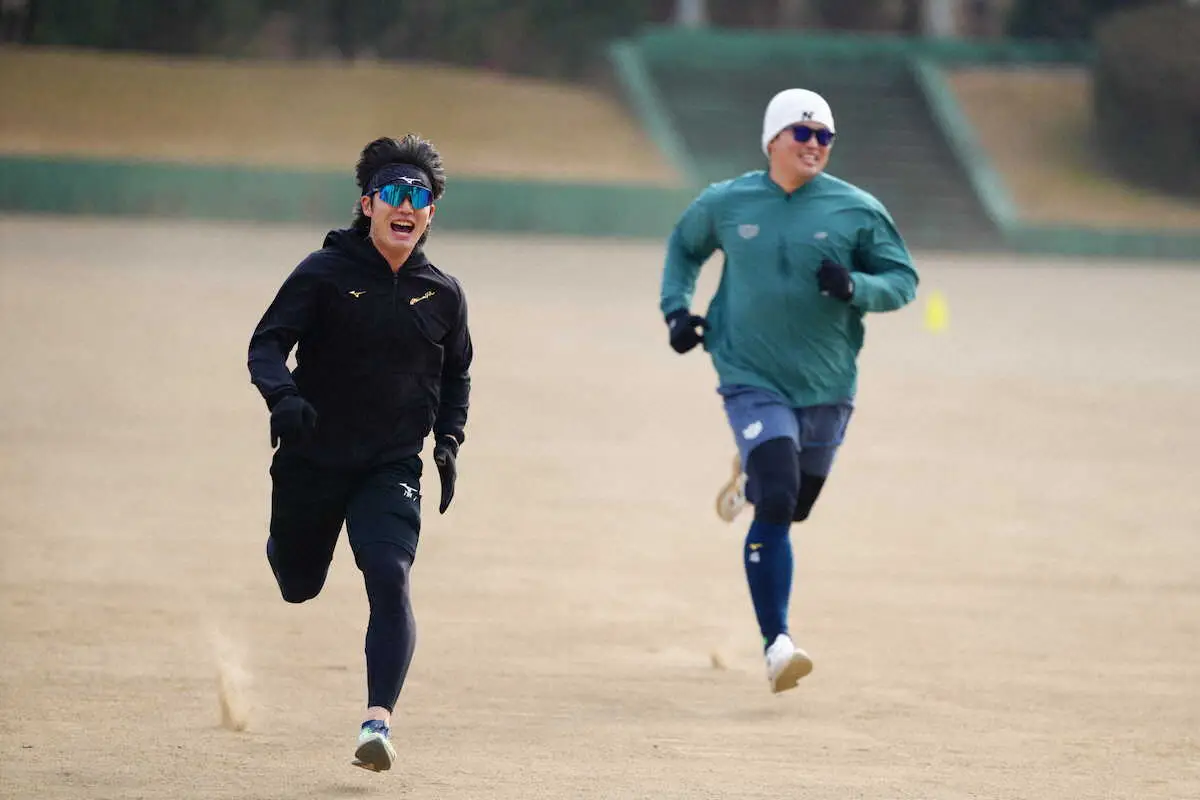 【画像・写真】ヤクルト・長岡　今季の目標は打球速度アップ＆守備率10割