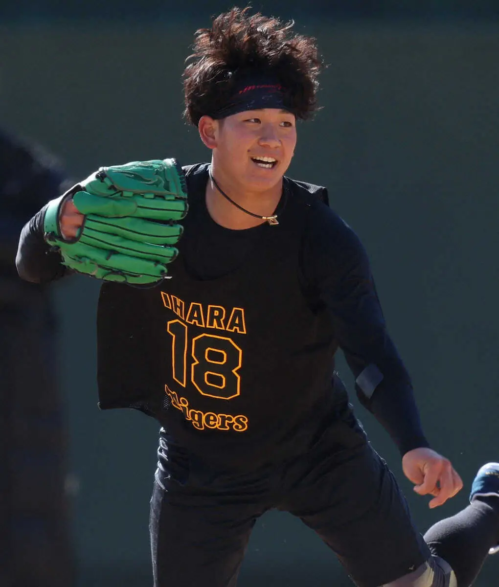 【画像・写真】阪神ドラ1伊原　「緑グラブ」で聖地映え目指す　社会人時代から愛用「モチベーションにもつながる」