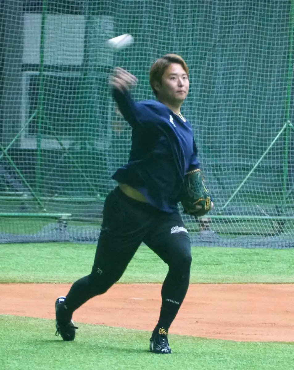 【画像・写真】ロッテ・横山　今季目標は50試合登板で最多セーブ＆最優秀中継ぎ目標