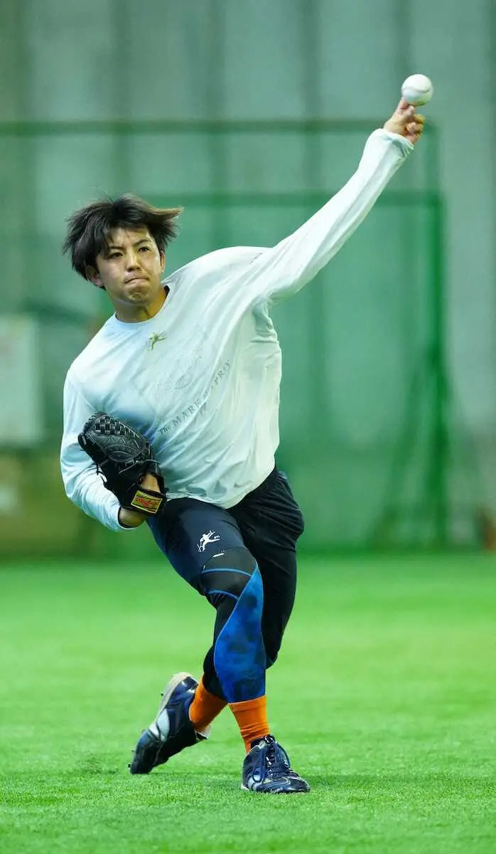 【画像・写真】DeNA・東が2軍練習施設ドックで自主トレ公開「とにかく結果を残す」