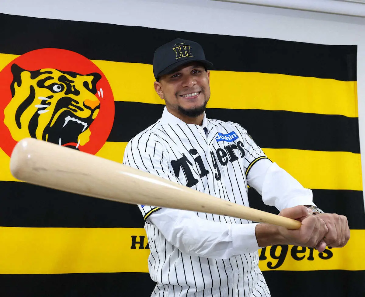 【画像・写真】阪神・ヘルナンデス　「テレビで見たりしていた」来日きっかけは、Wリーグで共闘元虎戦士ロハスJrだった