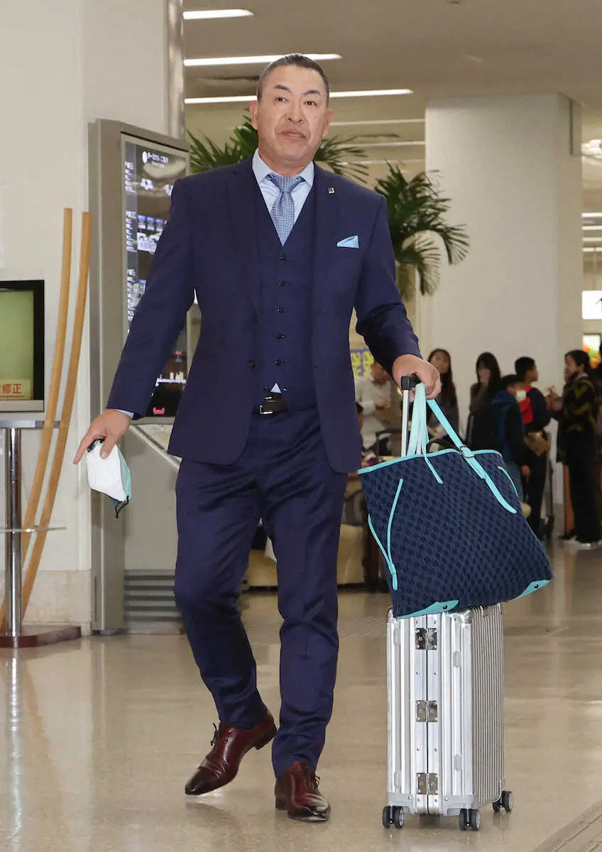 【画像・写真】中日・井上監督　あくまでポジティブにやる!!　今春は「PBキャンプ」で競争意識促す