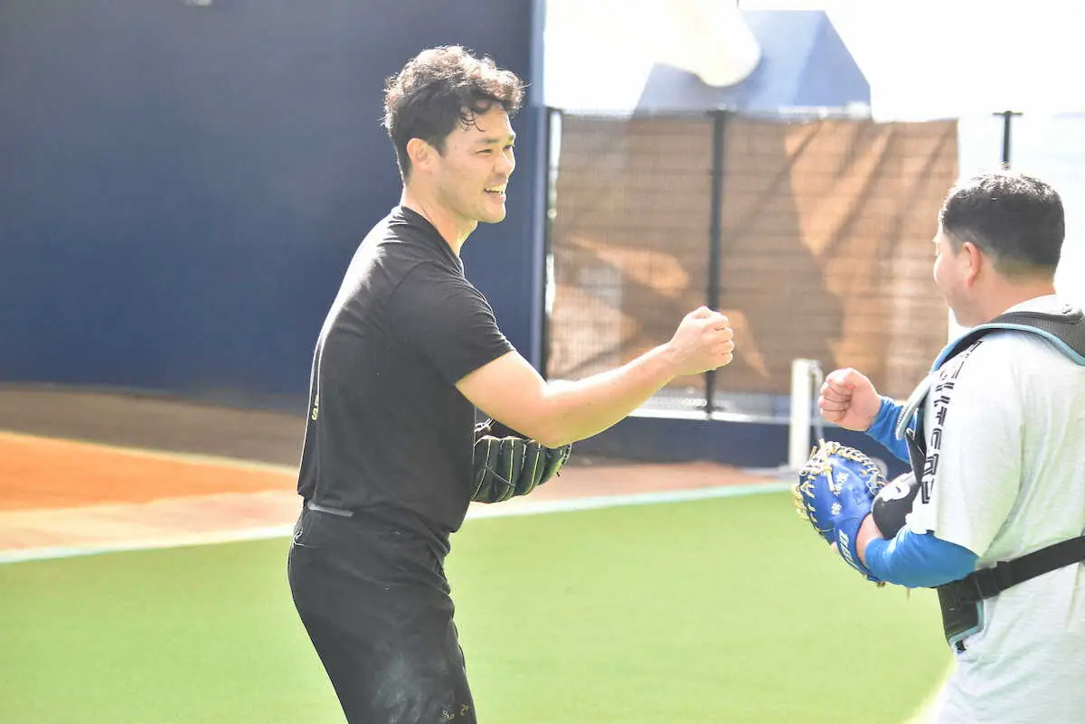 【画像・写真】中日から日本ハムにFA加入の福谷　慎重に25球「思ったより投げられました」