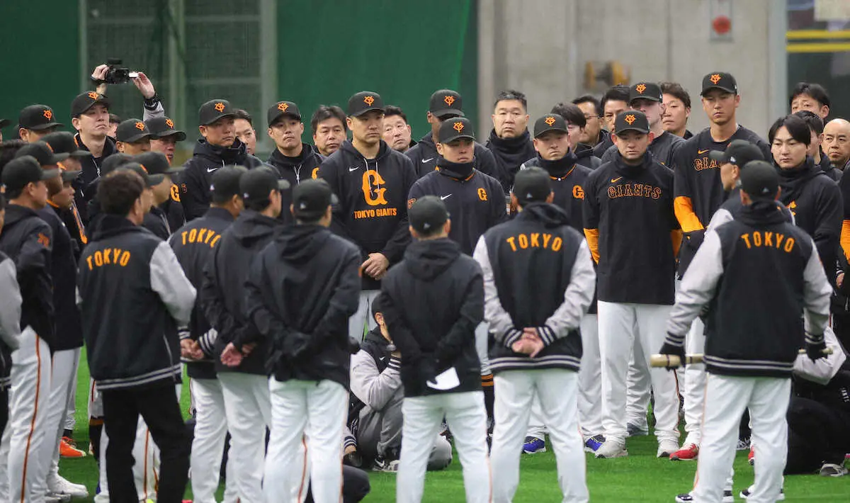 【画像・写真】巨人・田中将大は初日から1時間超え熱血指導受ける“魔改造”久保巡回投手コーチ「勝ってほしいんですよ」