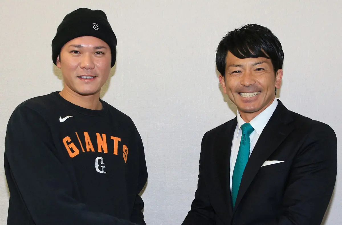 【画像・写真】巨人・坂本勇人　打撃復活のカギ、昨季挑戦の三塁守備の難しさ明かす　“熱男”との爆笑やりとりも