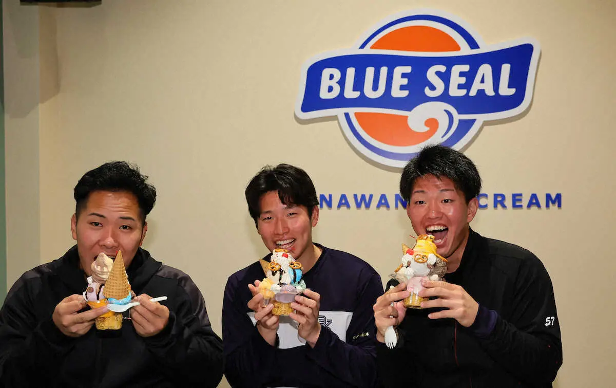 【画像・写真】ヤクルト新人がキャンプ休日に沖縄観光　第1クールで衝撃を受けたのは「高橋奎二さん」と口そろえる