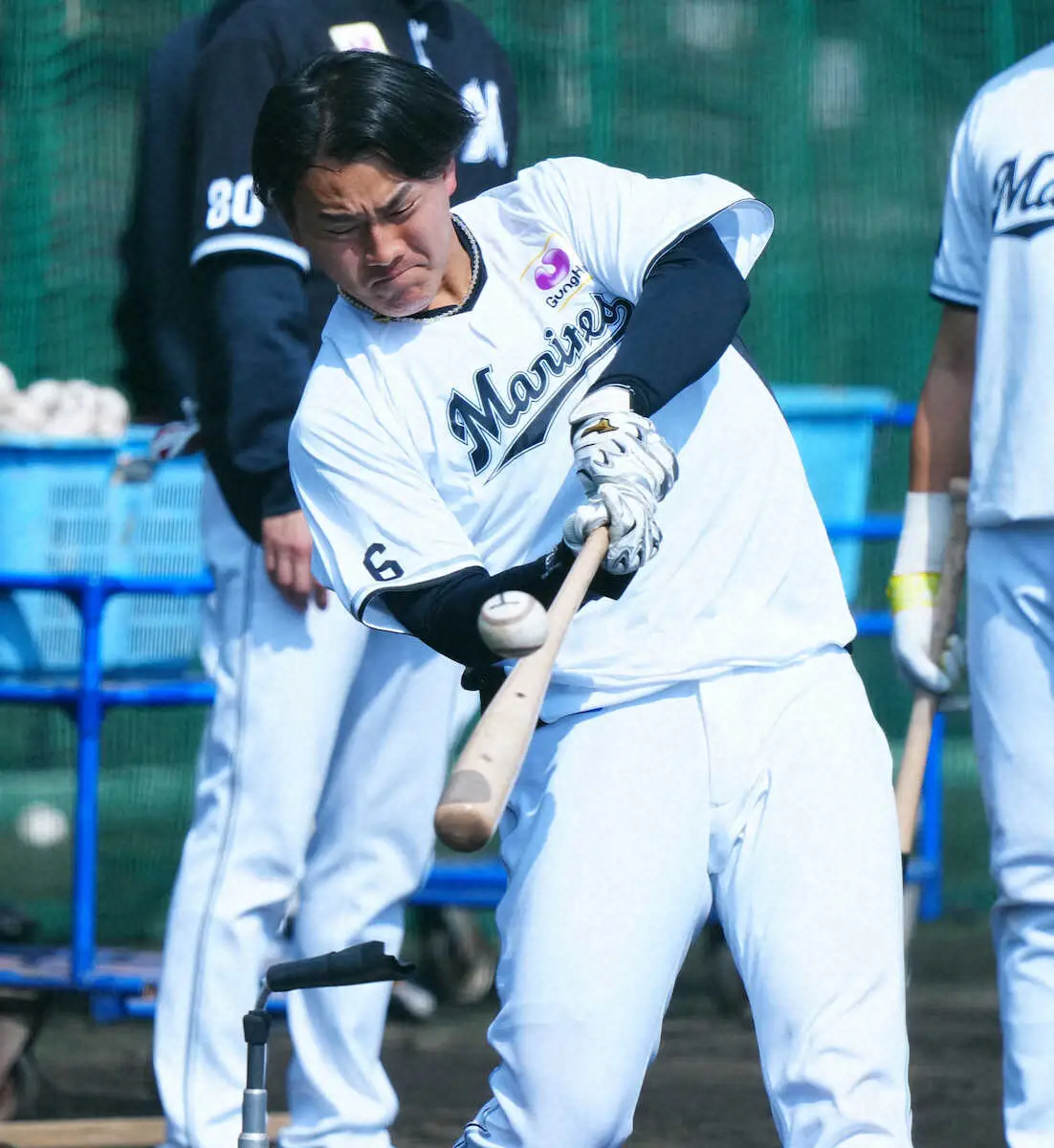 【画像・写真】ロッテ・ドラ1西川　11日紅白戦「1番」デビュー！豪快フリー打撃135メートル弾も出た！