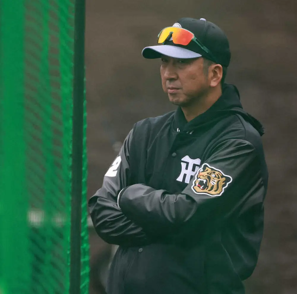 【画像・写真】阪神・藤川監督　初実戦で早くも本番モード!3番・輝、4番・森下、5番・大山の新クリーンアップ起用