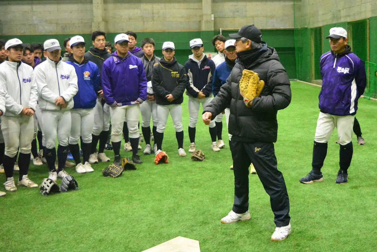 【画像・写真】平野謙氏が明大で指導「みんないい表情で聞いてくれてありがたい」