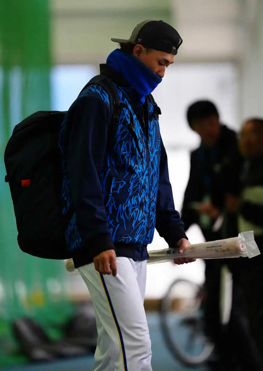 【画像・写真】DeNA・三森と坂本が「肉離れ」でキャンプ別メニュー調整　ともにキャンプ初の故障者に