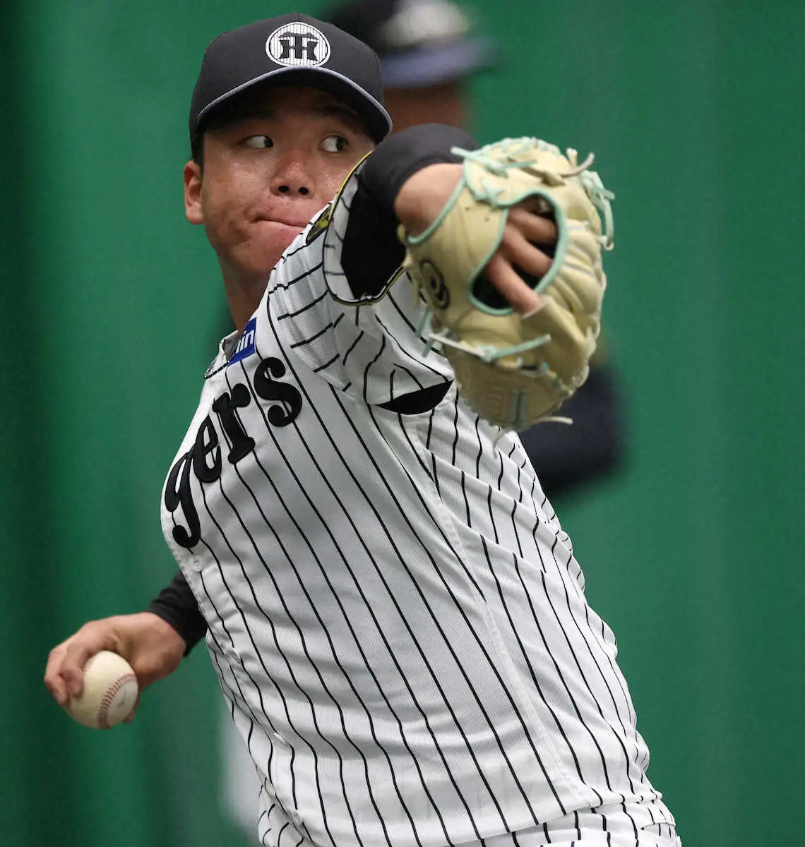 【画像・写真】阪神・村上　新球“淡路島スライダー”完成「球種が増えたら幅も広がる」　同郷の近本と“共同開発”