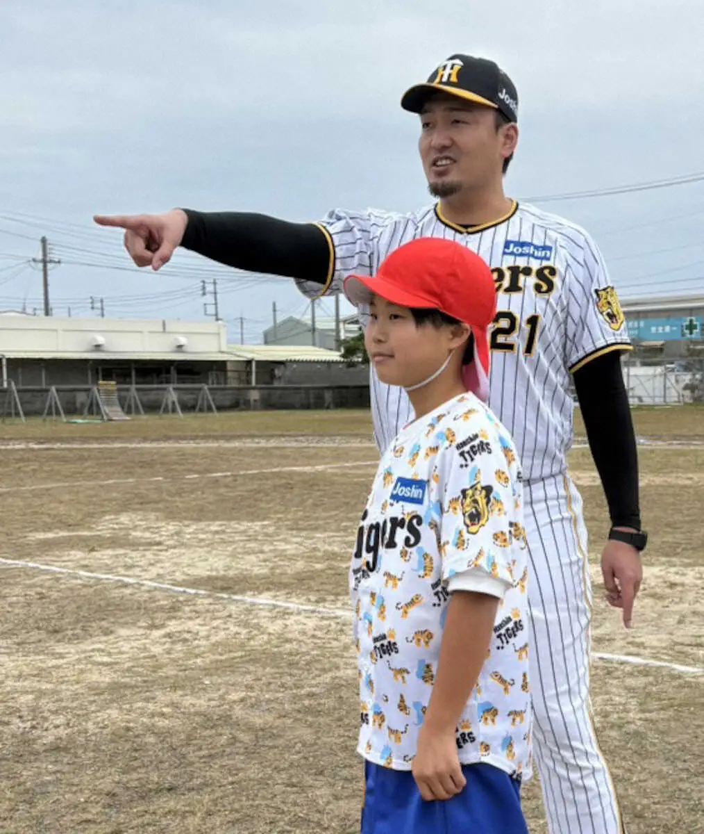 【画像・写真】阪神・秋山BAが沖縄で初のゲストティーチャー「2月の関西の寒さ…」現役引退した実感も