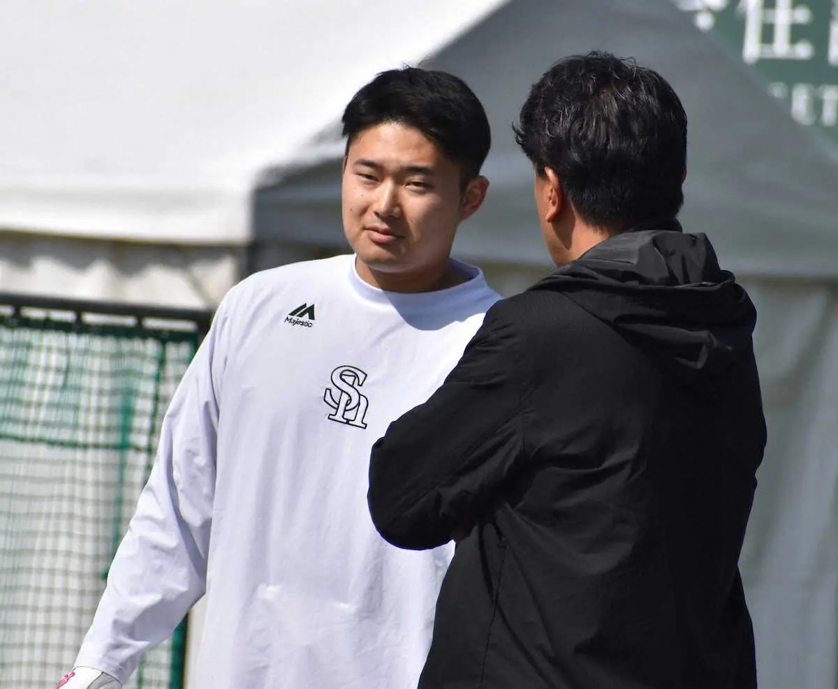 【画像・写真】左側頭葉の脳挫傷から再起を目指すソフトバンクの生海が1年以上ぶりの屋外フリー打撃「最高ですね」