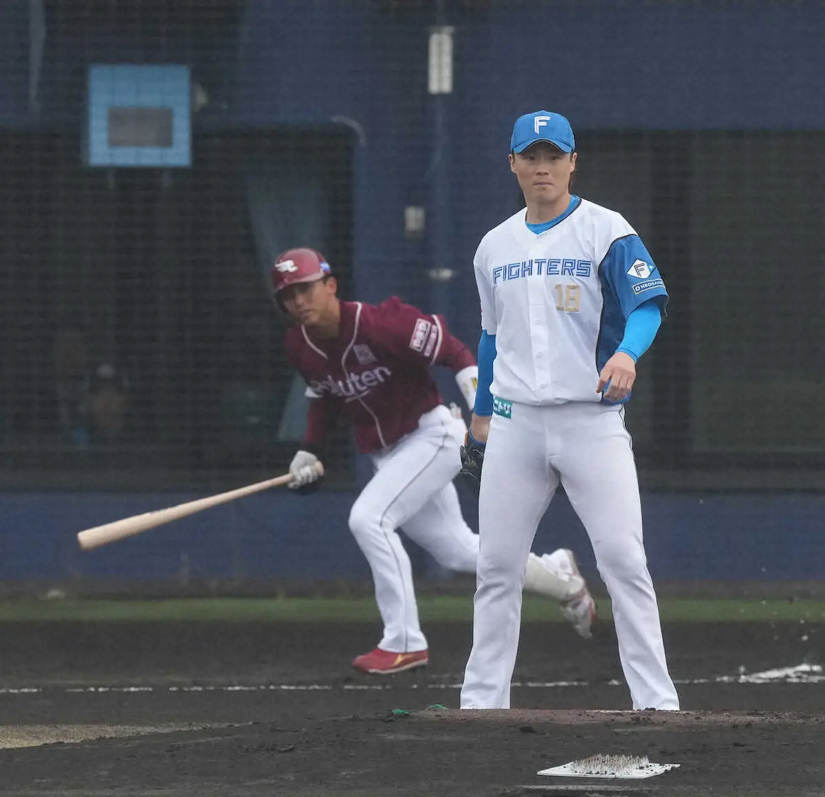 【画像・写真】日本ハム・山崎　実戦初登板で2回完全！明大後輩、楽天・宗山を遊ゴロに　「顔かわいくて人気出そう」