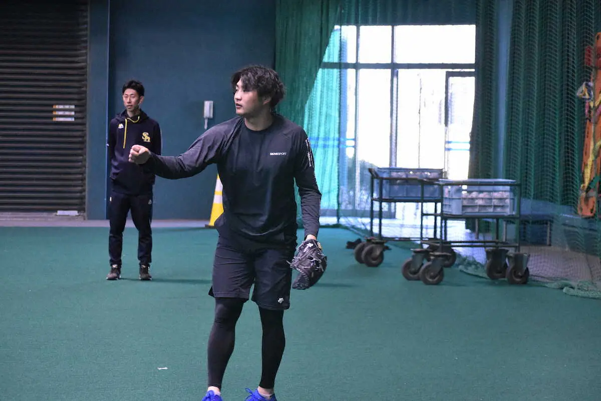 【画像・写真】ソフトバンク　投手バトル開幕!　26日に登板予定の村田、前田純、前田悠、木村光がしのぎ削る