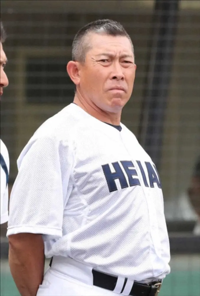 【画像・写真】龍谷大平安・原田監督が部員暴行　2月中旬から自宅待機、学校は調査委員会を設置