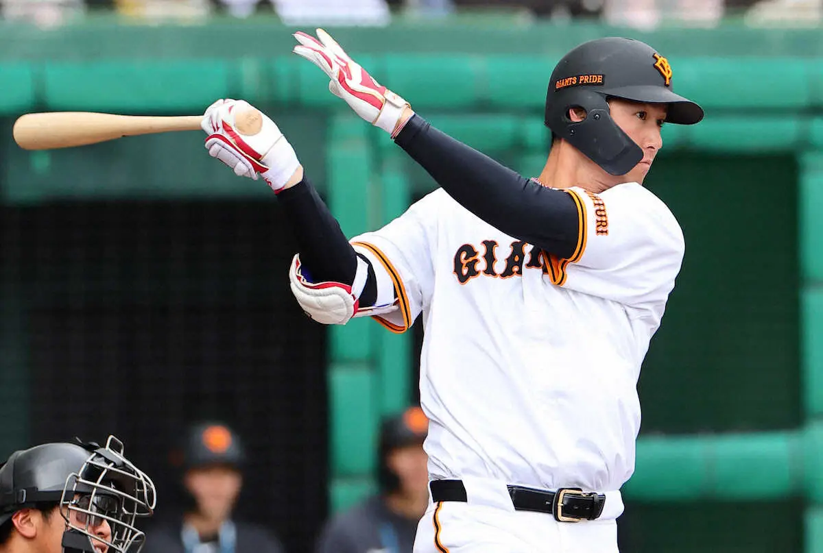 【画像・写真】巨人・秋広優人「今年はなんとしてもレギュラー」　大物芸能人の2割8分、20発期待に「いけます！」