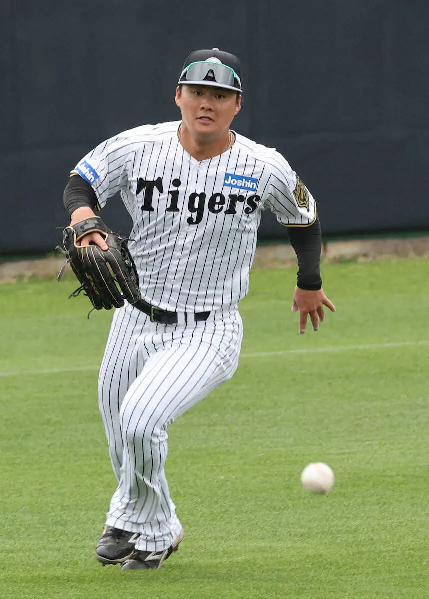 【画像・写真】亀山つとむ氏　阪神キャンプ最高点は2人　打撃成長遂げた前川と、右の中継ぎで期待できる工藤