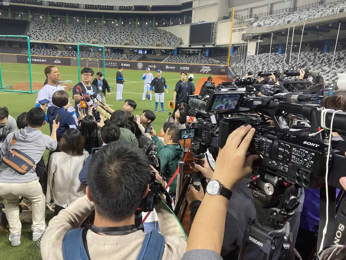 【画像・写真】【台湾シリーズ】日本ハム・万波中正が先制2ラン！英雄・蒋介石と同じ「中正」で注目