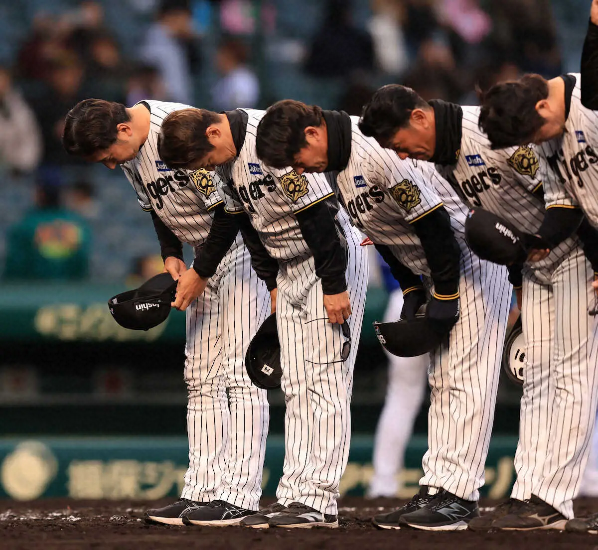 【画像・写真】阪神・藤川監督　甲子園初采配は黒星　今春3戦全てで失点の伊藤将に「本来の状況にないのかな」