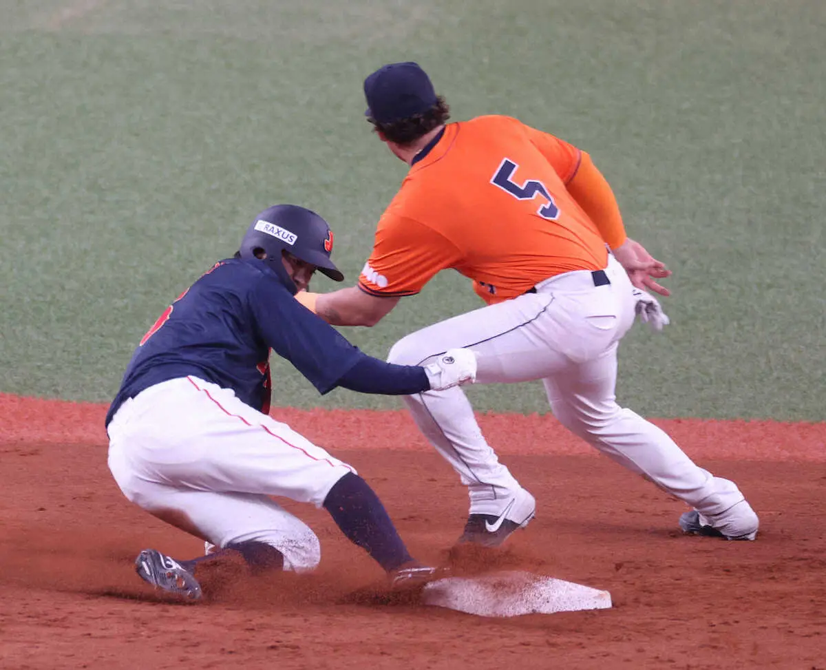 【画像・写真】【侍ジャパン】森敬斗が四球→盗塁で先制点呼び込む！松井稼頭央氏「塁に出ると嫌な選手」