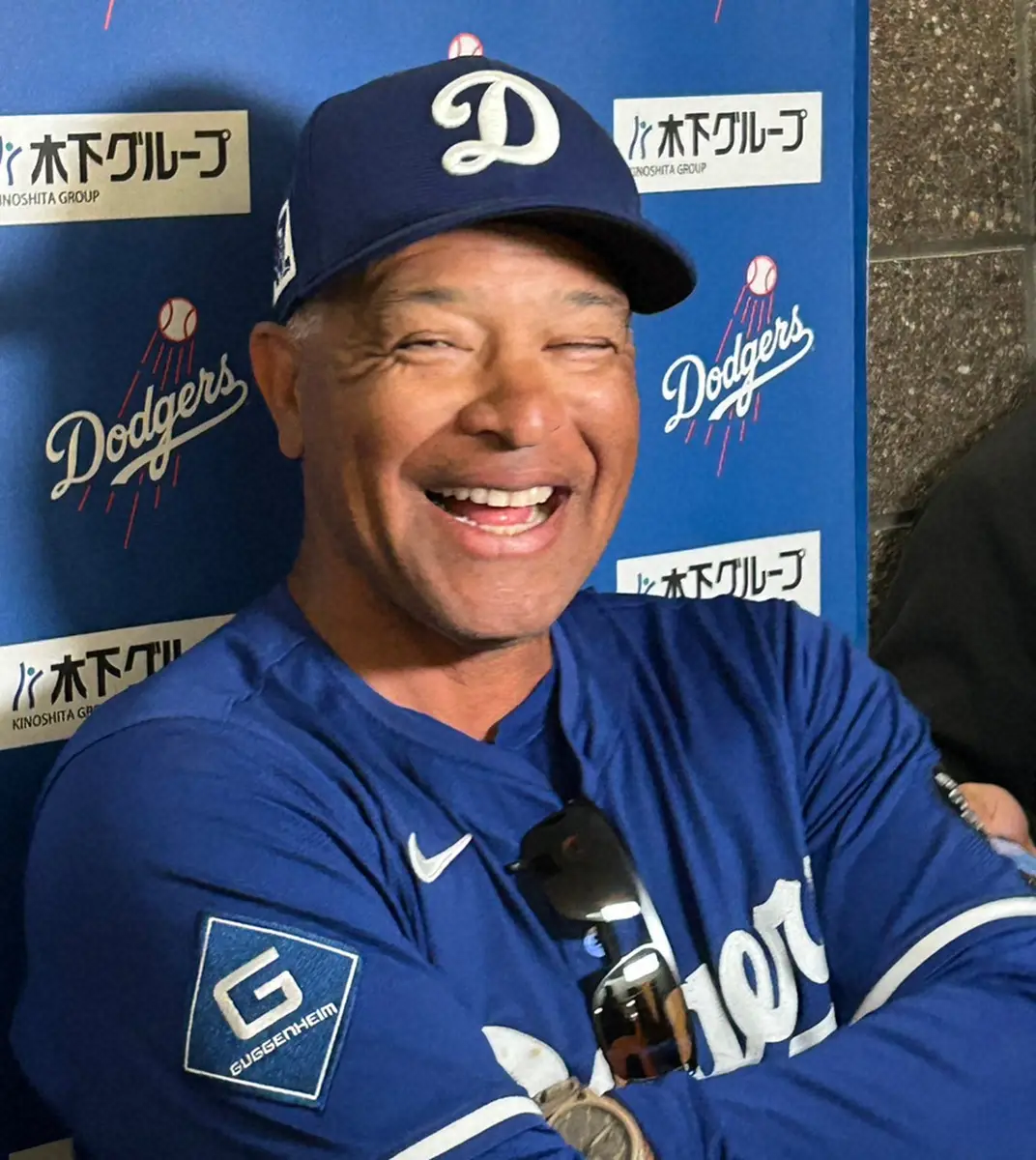 【画像・写真】ドジャース　ロバーツ監督と近日中にも契約延長へ　NY紙が報道　契約額は監督史上最高額となる見通し
