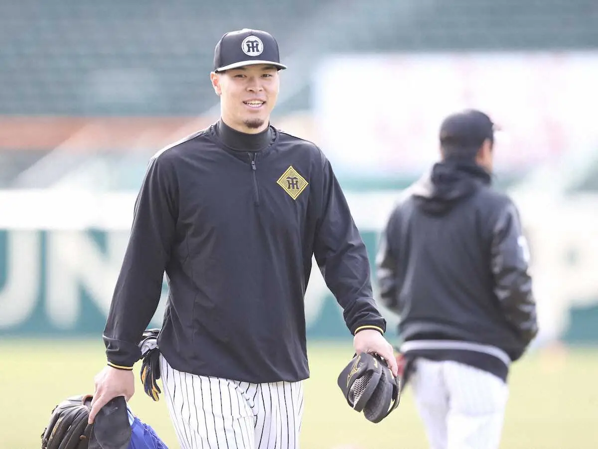 【画像・写真】阪神・佐藤輝　オランダ戦から12時間経たないうちに虎の練習に“滑り込み”で合流　大山、石井も
