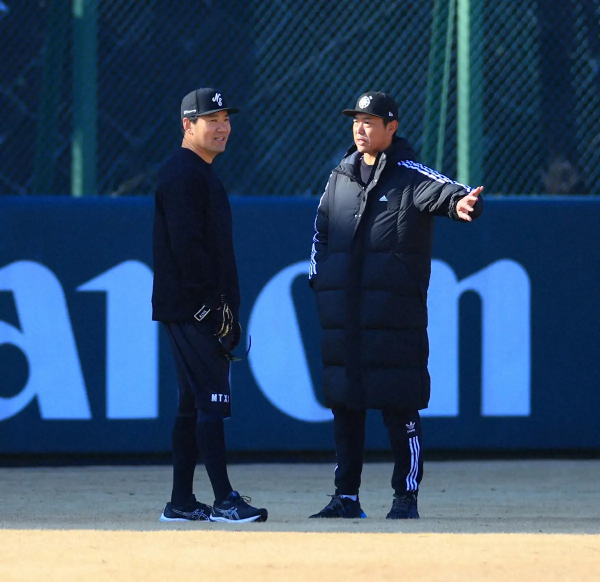 【画像・写真】巨人・内海哲也コーチは自身のレベルアップにもどん欲！　“魔改造”に興味津々「学びたくて」