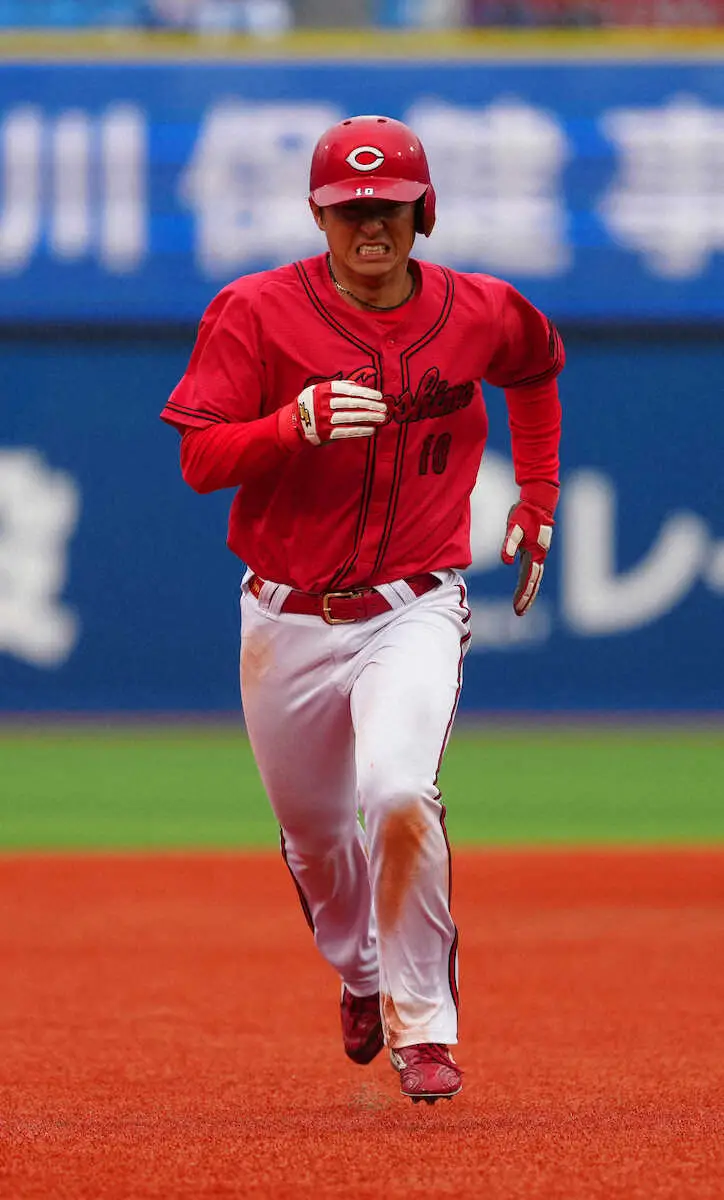 【画像・写真】広島ドラ1佐々木　開幕絶望…左太腿裏の肉離れ　新井監督「（合流は）しっかり治してから」