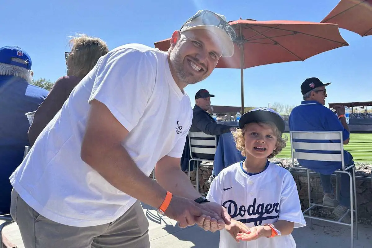 【画像・写真】レアード氏　ドジャース戦観戦　日本ハム＆ロッテ時代に大谷＆佐々木と同僚