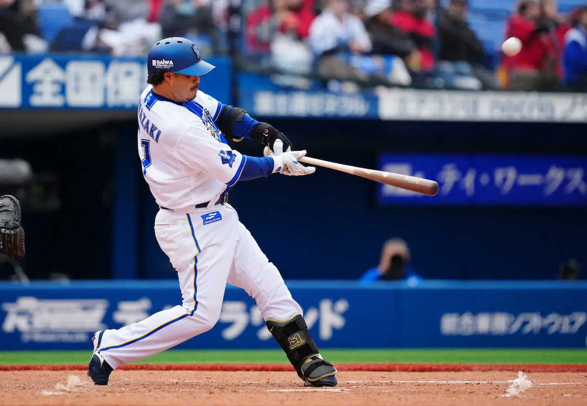 【画像・写真】＜D・広＞5回、逆転2ランを放つ宮崎（撮影・木村　揚輔）