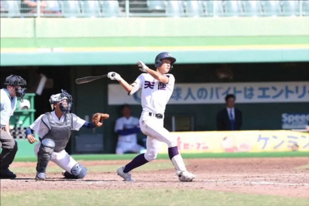 【画像・写真】【センバツ】今秋ドラフト候補の天理・赤埴が感触しっかり確認「すごくいい30分間だった」