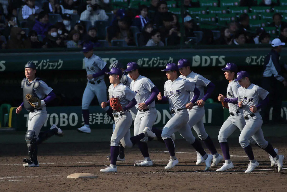 【画像・写真】【センバツ】花巻東は甲子園初の2桁得点で大勝　佐々木監督「頼もしい」次戦はロースコアを予想