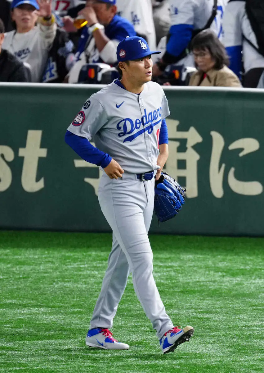 【画像・写真】ドジャース開幕投手の山本由伸　初回ピッチコム不具合で機械交換のハプニングも無失点に抑える