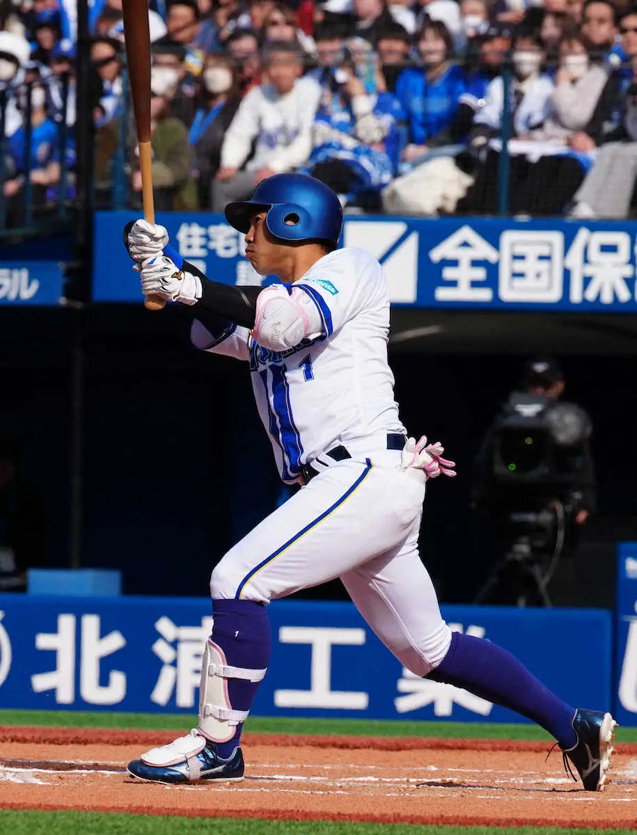 【画像・写真】DeNA・桑原が開幕1番争いへ存在感！4安打2打点「オープン戦では記憶にないな」