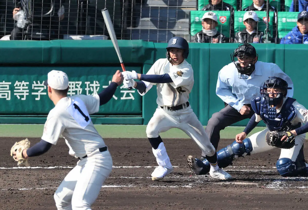 【画像・写真】【センバツ】“島っ子”壱岐ナインが近畿王者苦しめた！3000人応援が甲子園沸かせる
