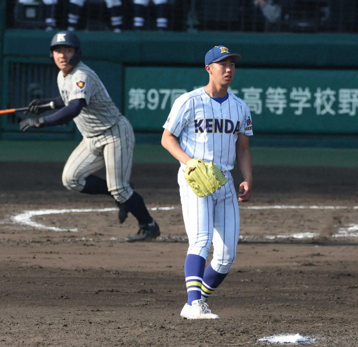 【画像・写真】【センバツ】健大高崎が8強進出　連覇へ“難敵”撃破！　左腕・下重力投、158キロ腕・石垣が初登板