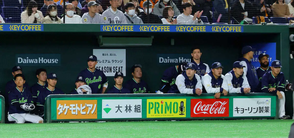 【画像・写真】ヤクルト高津監督　開幕2戦で30被安打も「今は我慢の時」　7失点KOの吉村は「疲れがあるのかな」　