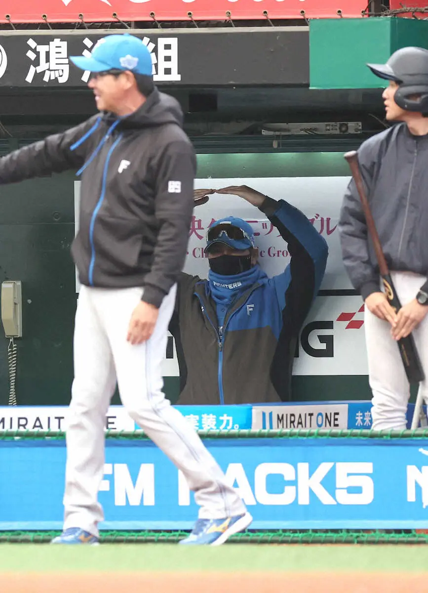 【画像・写真】日本ハム・新庄監督　4番・野村に謝罪「バツして、どうもすいません」就任4年目で初の開幕3連勝