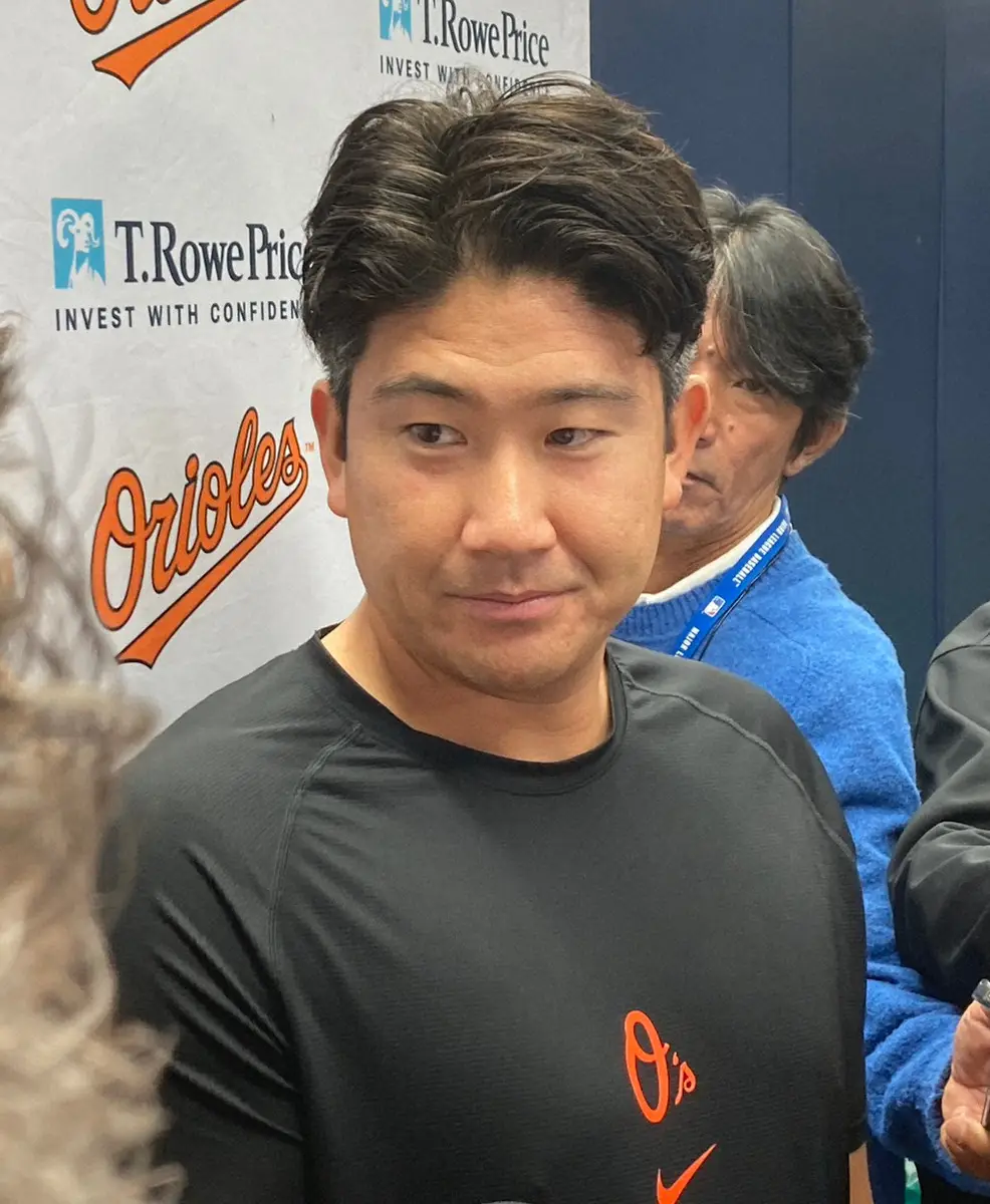 【画像・写真】菅野智之は5回に両手のけいれんで緊急降板　デビュー登板は4回2失点で黒星も指揮官「次も先発できる」