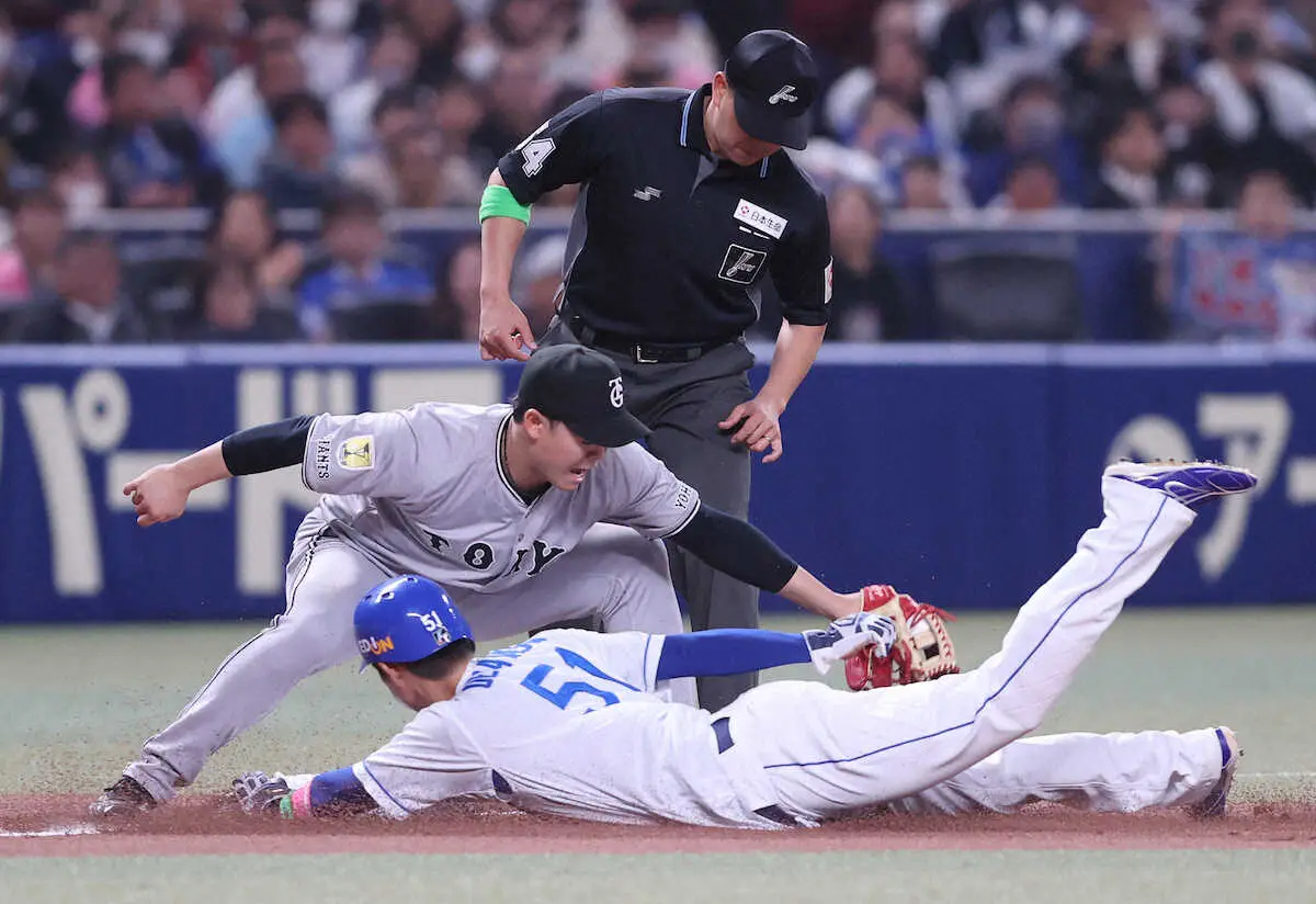 【画像・写真】巨人5年ぶり開幕4連勝ならず“マジックハンド”にやられた…同点の7回に上林の神業プレーから決勝点許す