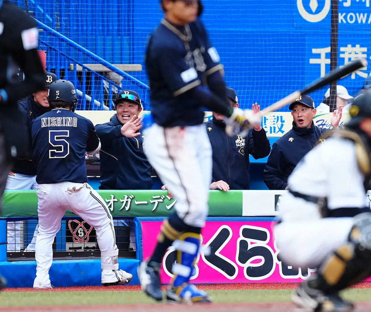 【画像・写真】今年は違うぞオリックス　昨季苦手のロッテ戦初戦で勝利　西野が決勝2ラン、味方3失策も粘投の曽谷に白星