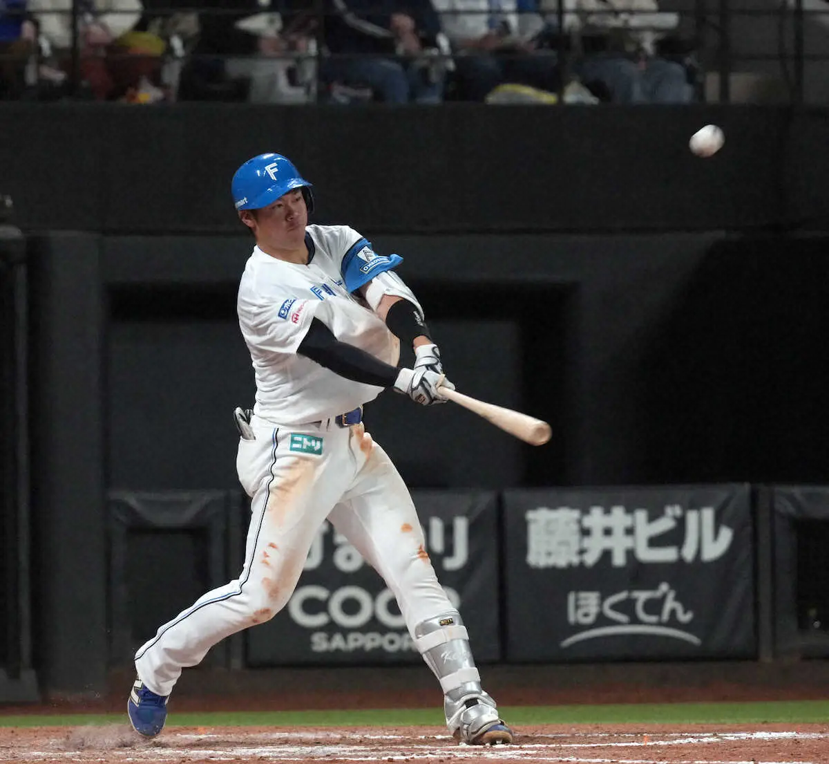 【画像・写真】日本ハム・吉田賢吾「首の振り方で真っすぐあるなと」確信　元同僚・藤井から1号ソロ