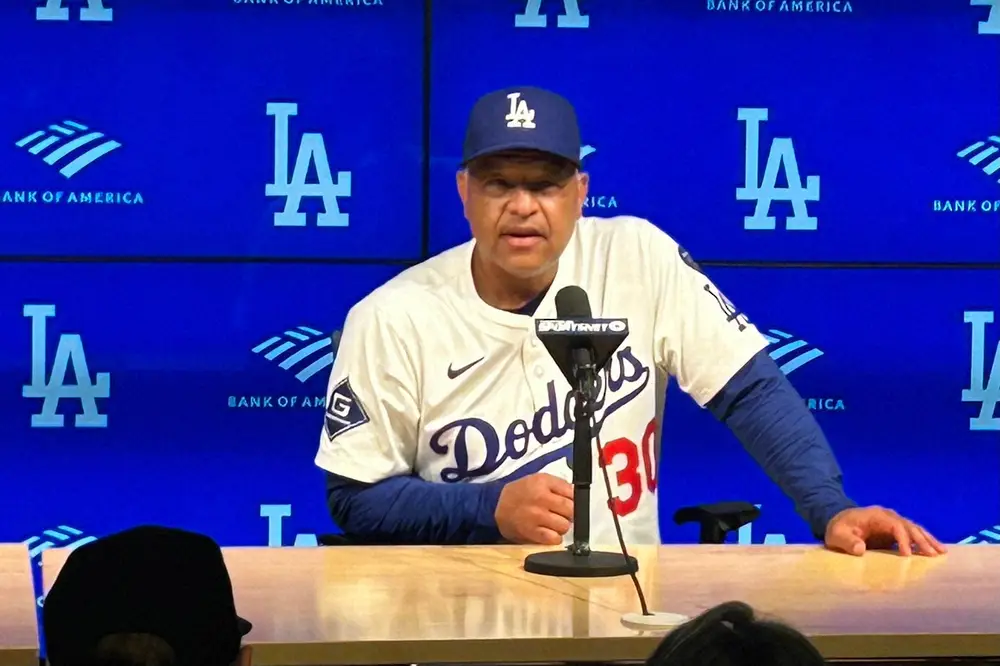 【画像・写真】「何か特別なことをやってくれそうな気が」ド軍指揮官　大谷の劇的サヨナラ弾を確信　首振り人形配布日で…