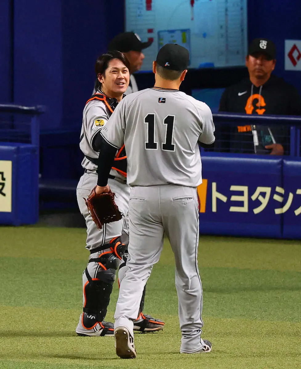 【画像・写真】巨人・甲斐拓也　マー君は「もうさすがだなと」　1死満塁ではマウンドで「出し切ってください！」